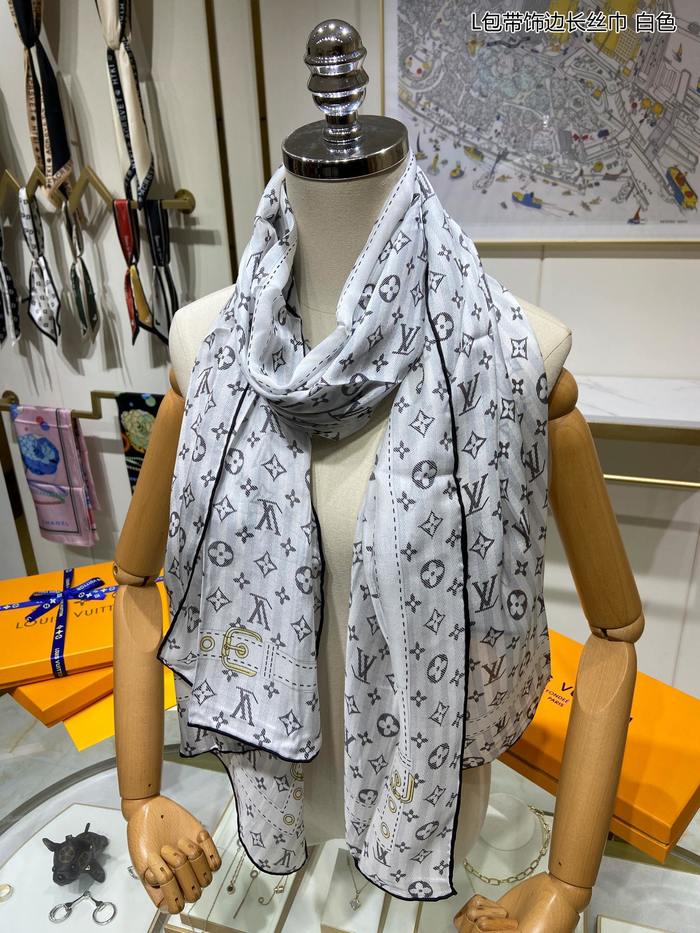 Louis Vuitton Scarf LVS00025